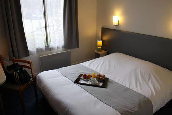 Logis Hotel Lodge La Valette Cesson-Sévigné Εξωτερικό φωτογραφία